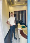 KellnerIn Samuel aus Kigali Ruanda