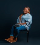 Warehouse worker Levina aus Mbeya Tansania