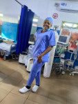 Zertifizierte Krankenschwester und Hebamme Rebecca aus Bamenda 1 Kamerun